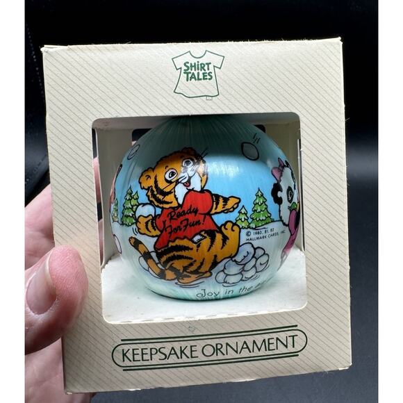 1980 Hallmark SHIRT TAILS Satin Ball Ornament Christmas Winter -Ball 2 - Picture 3 of 6
